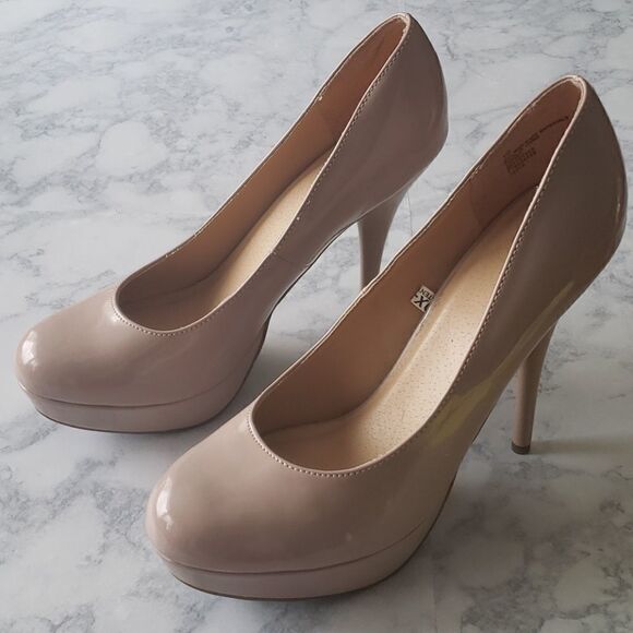 Nude Stilletos - Picture 6 of 9